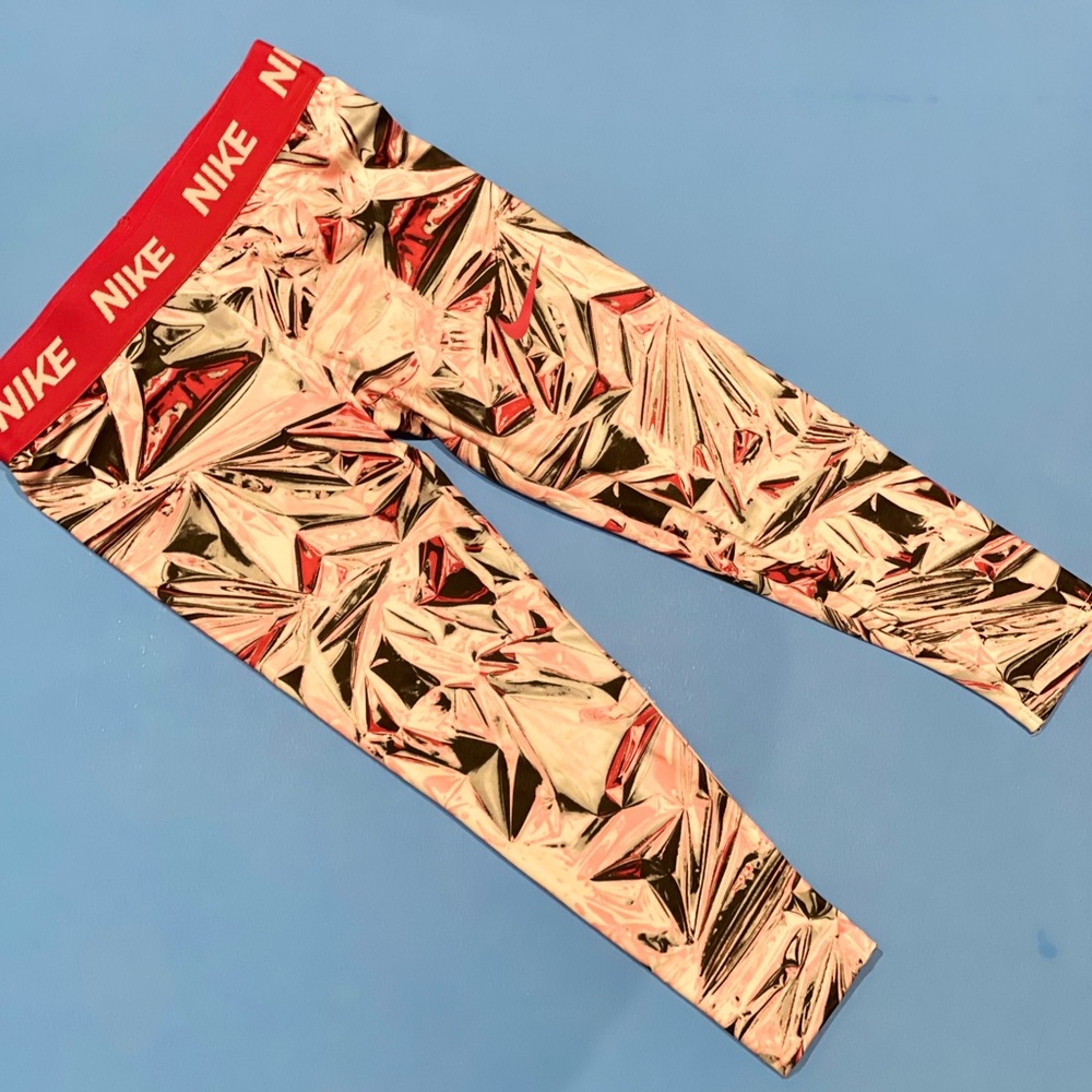 Nike  Dri-Fit girls graphic printed leggings.  Size 4